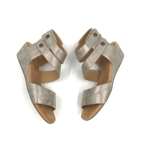 Rockport Comfort Women's Metallic Low Wedge Strappy adjustable Sandals 9 - Picture 2 of 14